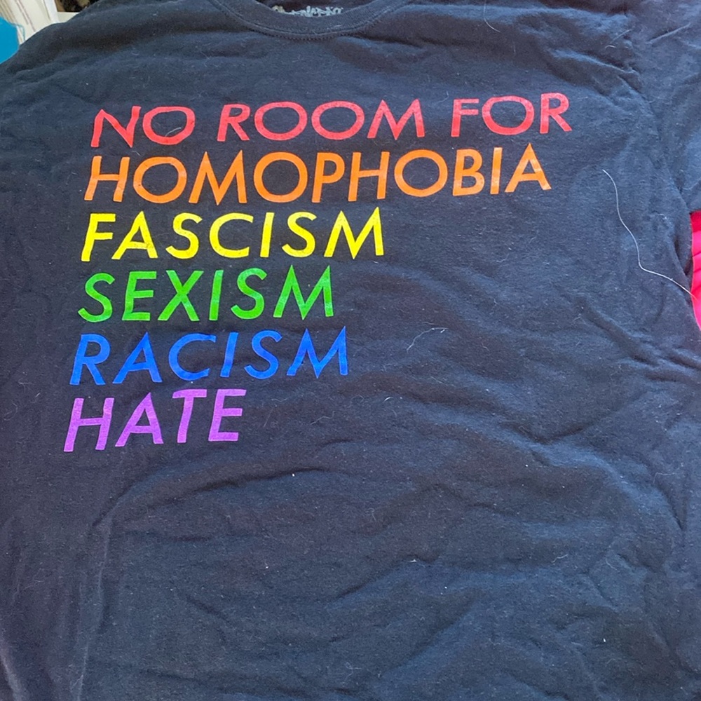 Black Tee shirt, Size M, Worn maybe twice.